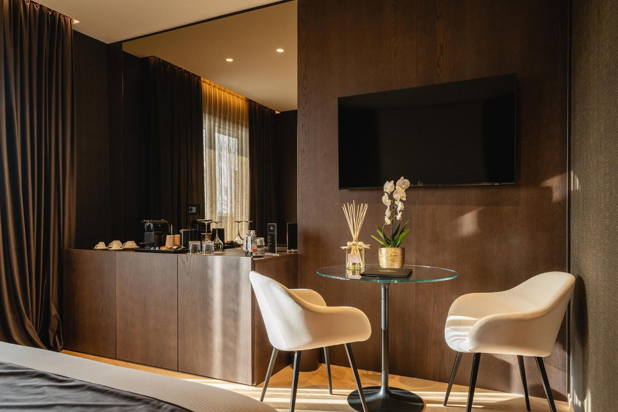 Green Park Penthouse Suite & Pool - Heated Pool - Bari Exteriör bild